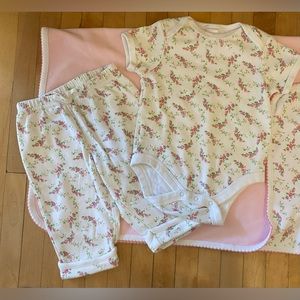 3 Piece Pink and White Floral Onsie, Pants, and Blanket from vintage Baby GAP